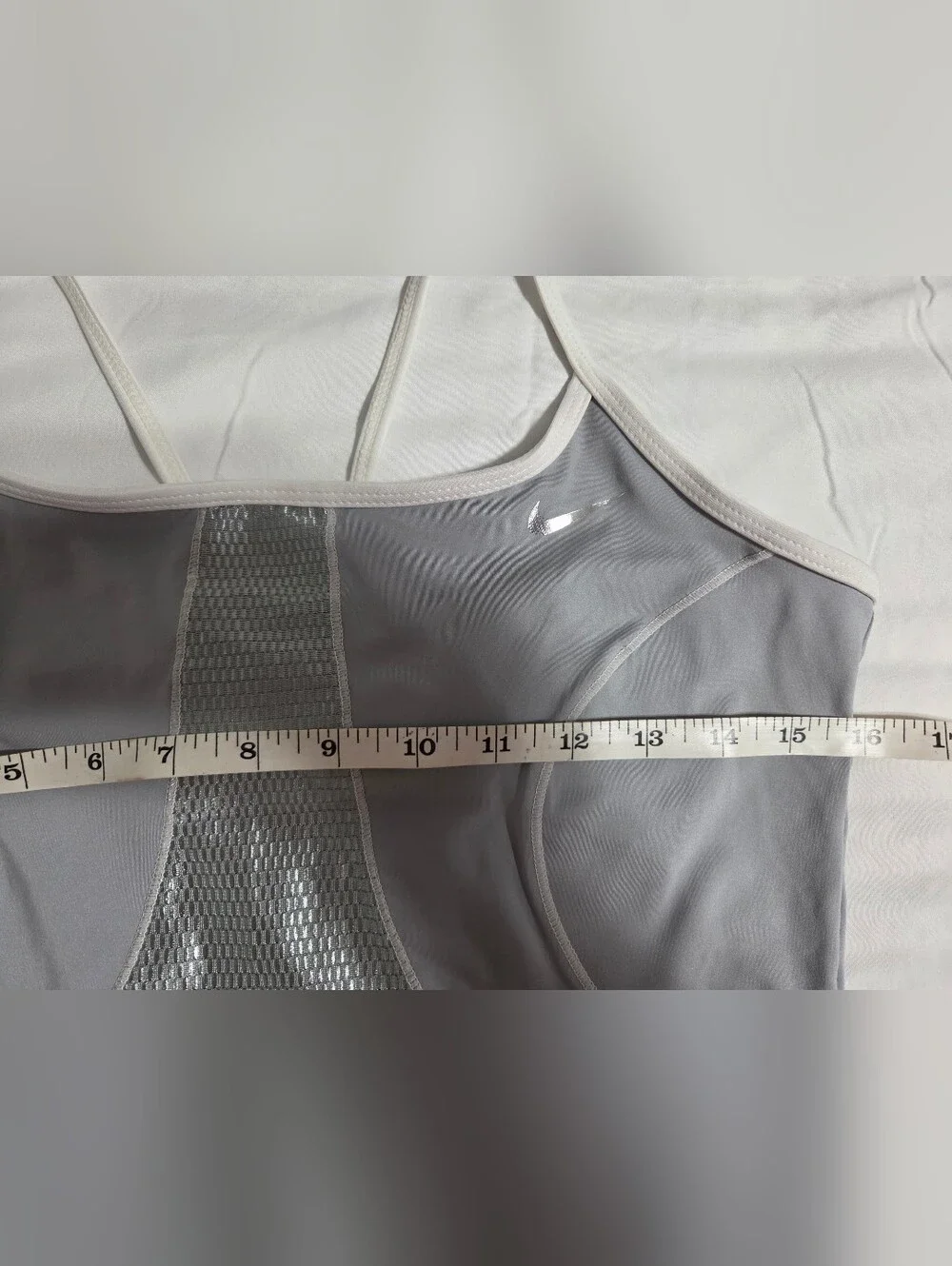 Nike Light Gray/silver Dri-fit Mesh-Panel Athletic Tank Reflective Top. Sz M